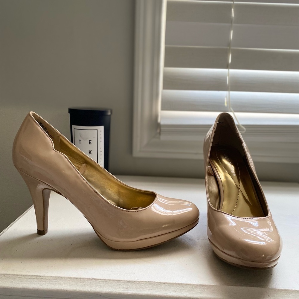 Tan  heels